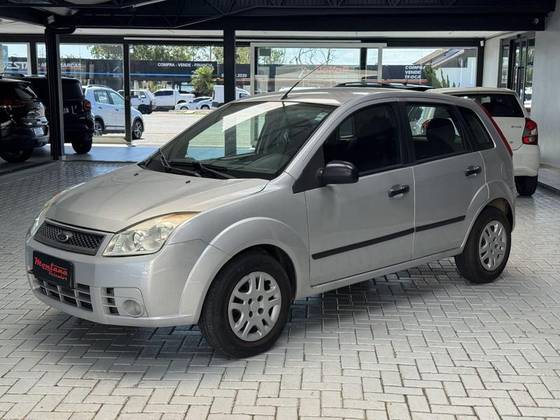FORD FIESTA 1.0 MPI PERSONNALITÉ 8V FLEX 4P MANUAL